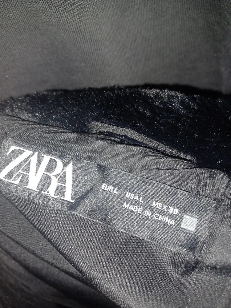 Zara Black Faux Fur Hooded Jacket - Size Large image indicator(3)