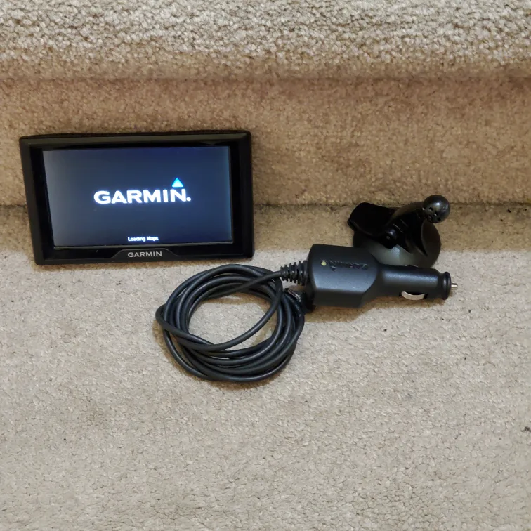 Garmin GPS Navigator with Accessories image indicator(2)