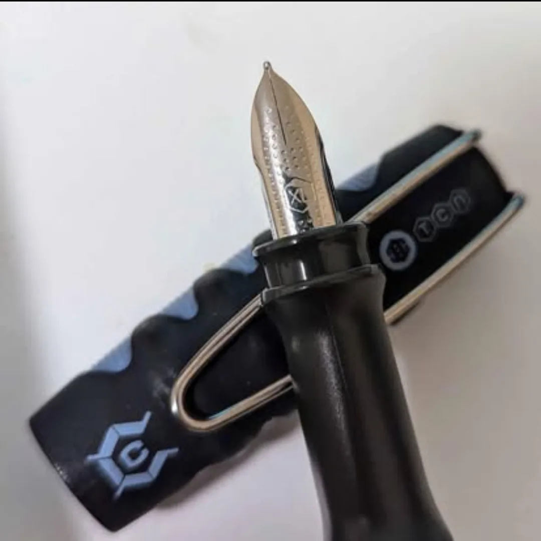 Rotring Core Fountain Pen XL NOS image indicator(3)