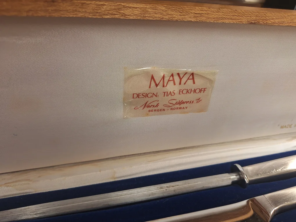 Vintage Maya Carving Set image indicator(3)