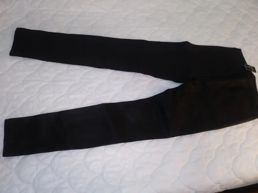 Danier Black Leather Pants Size 8 image indicator(5)