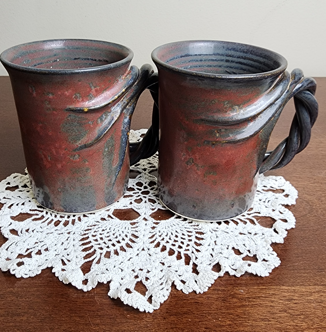 Pair of handmade pottery mugs - photo 2