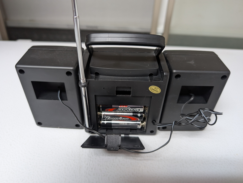 Lifelong Portable AM/FM Radio with Detachable Speakers - photo 4