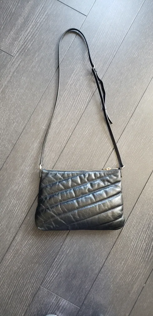 A.P.C Black Leather Meryl Shoulder Bag image indicator(3)