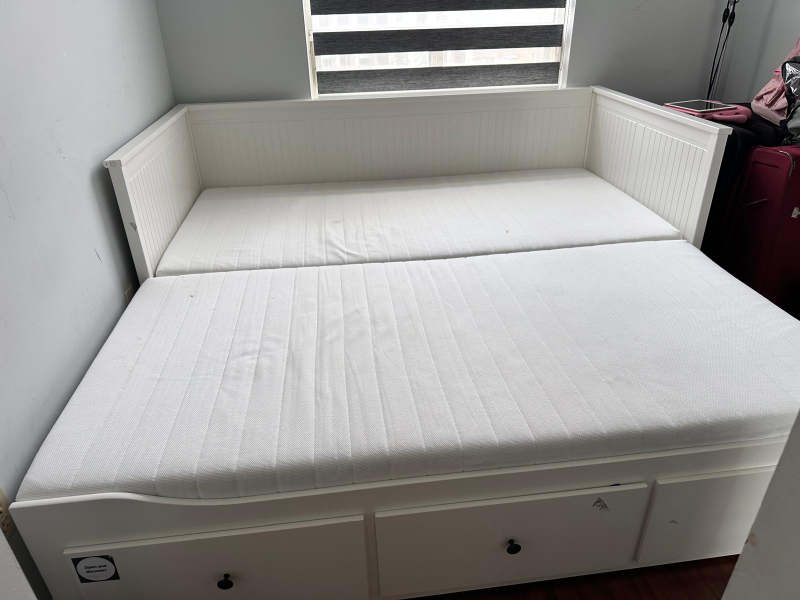 IKEA Hemnes Day Bed with 3 Drawers - photo 2