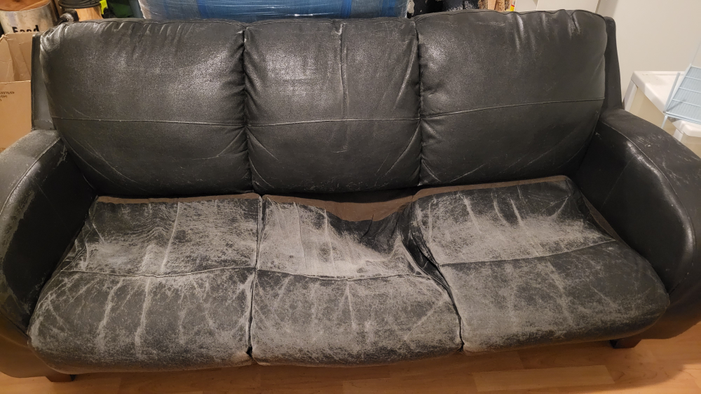 Black Leather Sofa - Three-seater