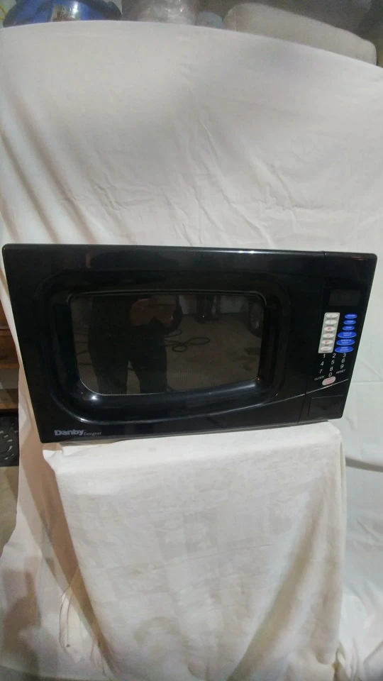 Danby Microwave - photo 2