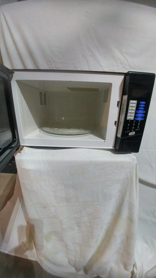 Danby Microwave - photo 3