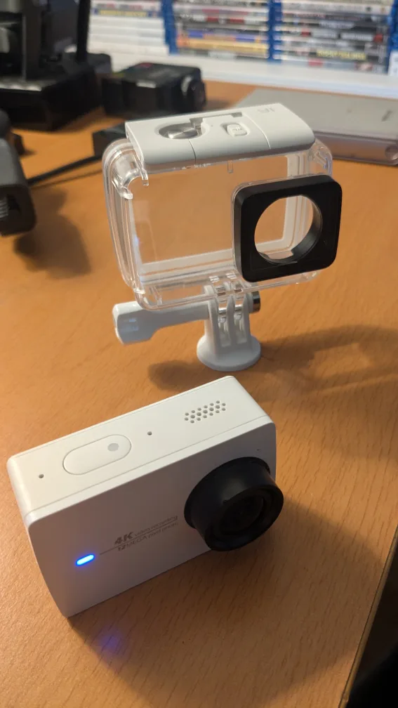 4K Action Camera with waterproof case. image indicator(5)