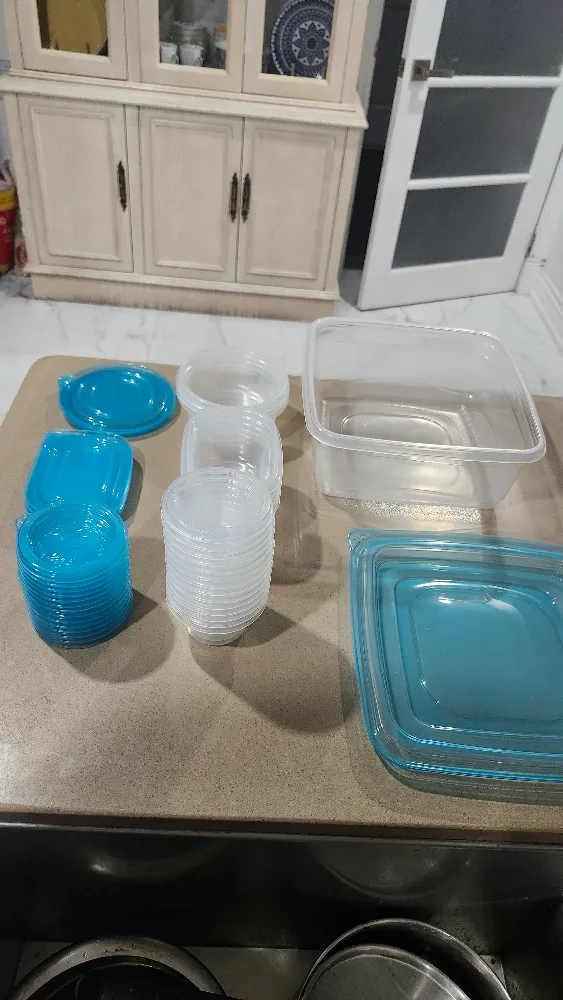23 brand new blue lid Plastic Food Containers image indicator(9)