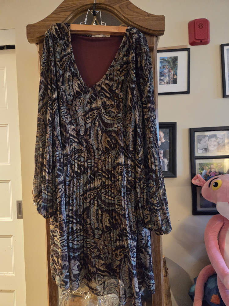 Pleated long sleeve mini dress