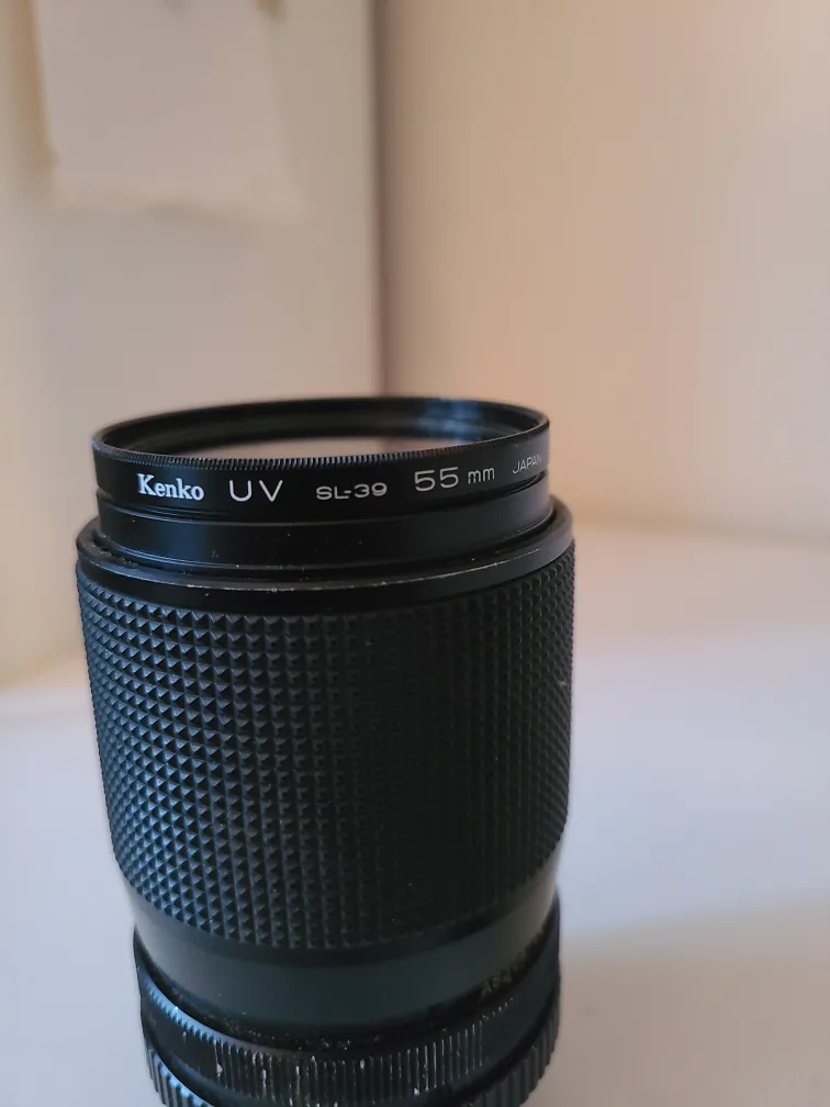 Yashica ML Zoom 35-105mm f/3.5-4.5 Lens -  w/ Caps & Filter image indicator(7)