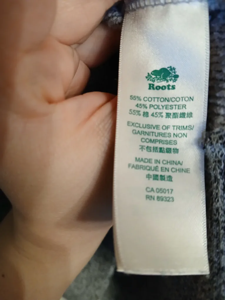 ROOTS Grey branded hoodie, size medium (M) image indicator(10)