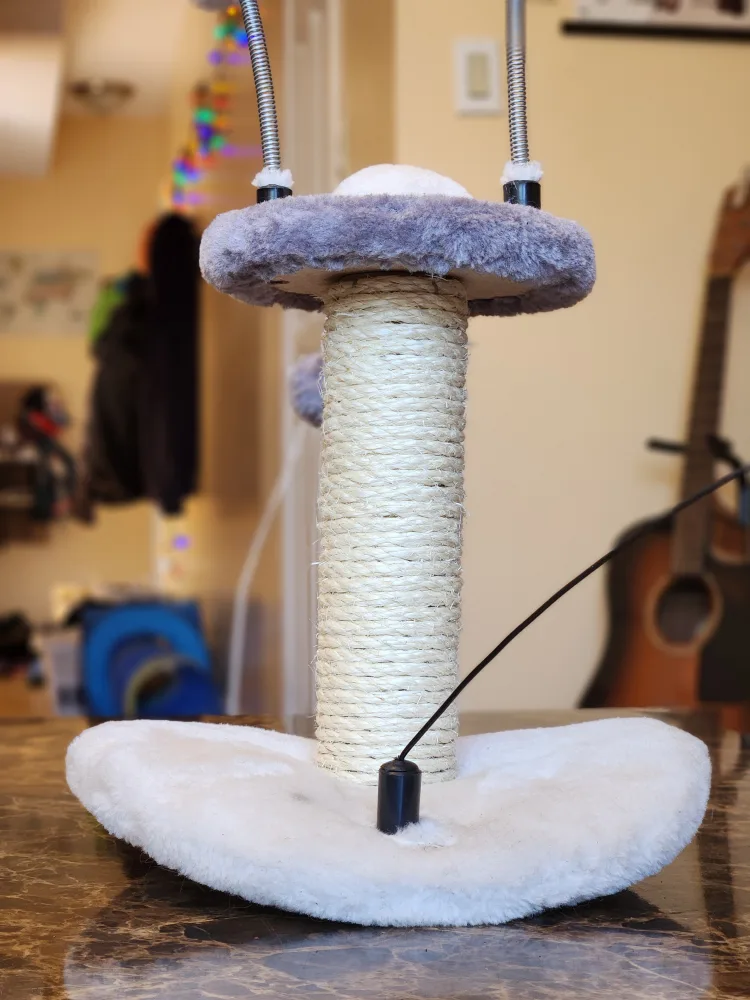 BUDZ Cat Scratcher & Interactive Cat Toy image indicator(4)