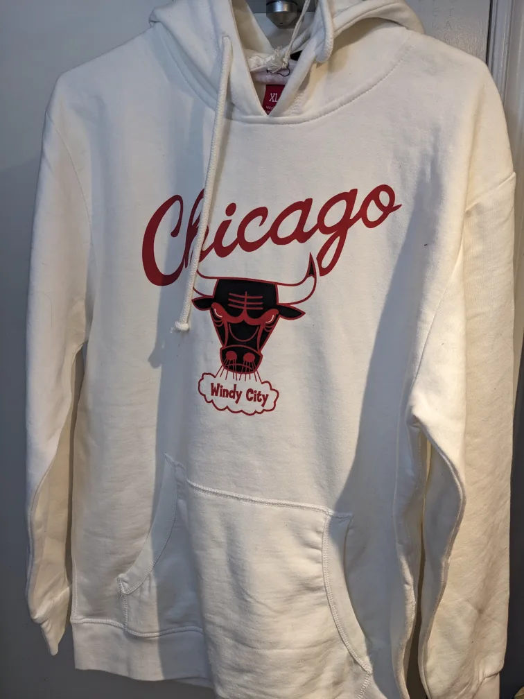 Mitchell & Ness Brand New Chicago Bulls Hoodie image indicator(3)
