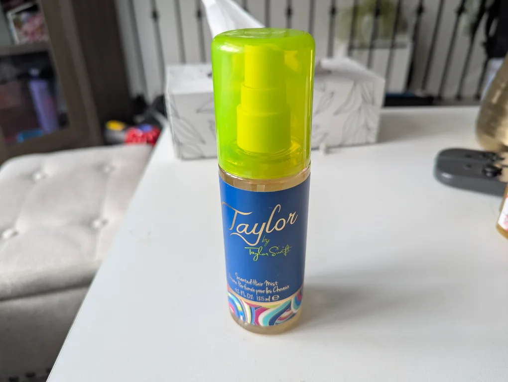 Taylor Swift Taylor Scented Hair Mist image indicator(3)