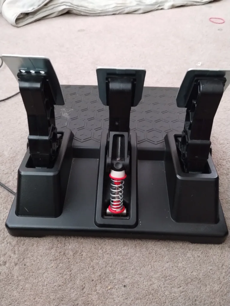 Thrustmaster T3PM Add-on Pedals for Racing simulator image indicator(3)