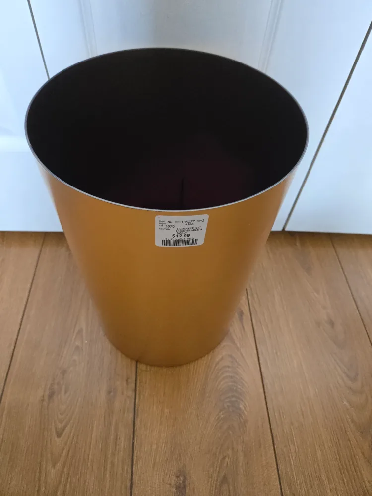 Gold Metal Wastebasket image indicator(3)