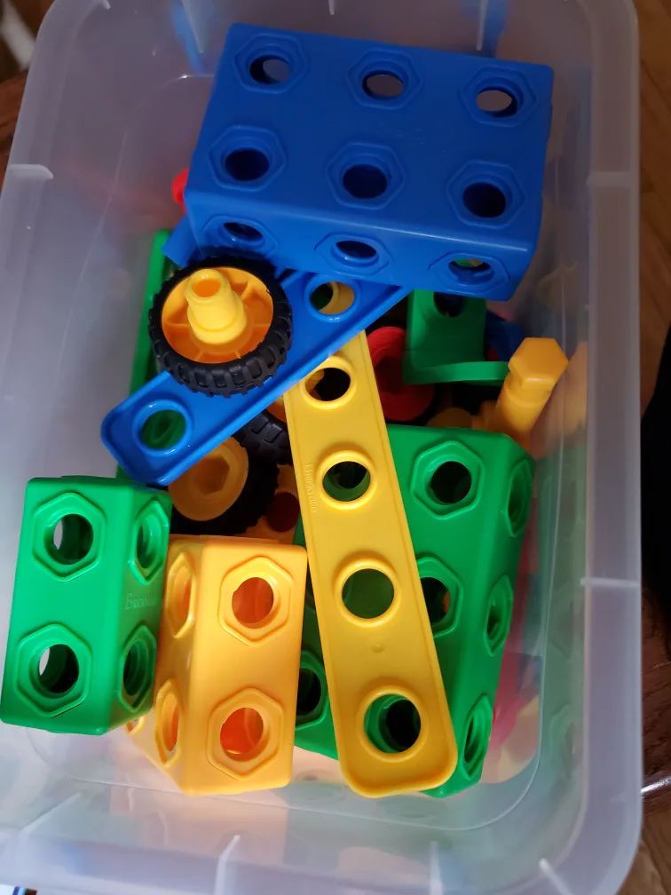 kids Building Set.  are 3-5 image indicator(2)