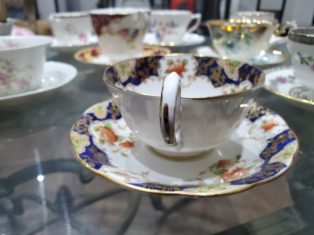 Collection of 18 Vintage Bone China Teacups and Saucers - photo 3