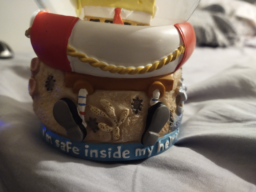 Enesco SpongeBob Squarepants Musical Snow Globe - photo 2