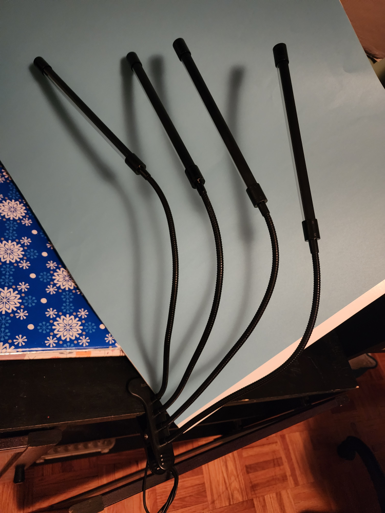 USB Plant Grow Light w/ clamp - photo 5