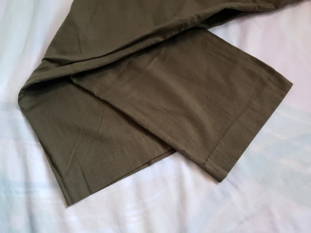🆕UNIQLO x Ines de la Fressange Chino Olive Wide Pants image indicator(4)