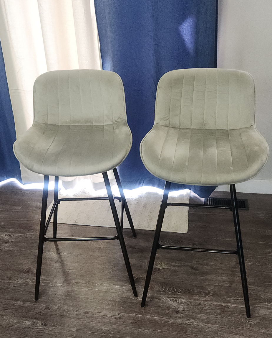 Pair of Light Grey Velvet Counter Stools - photo 3