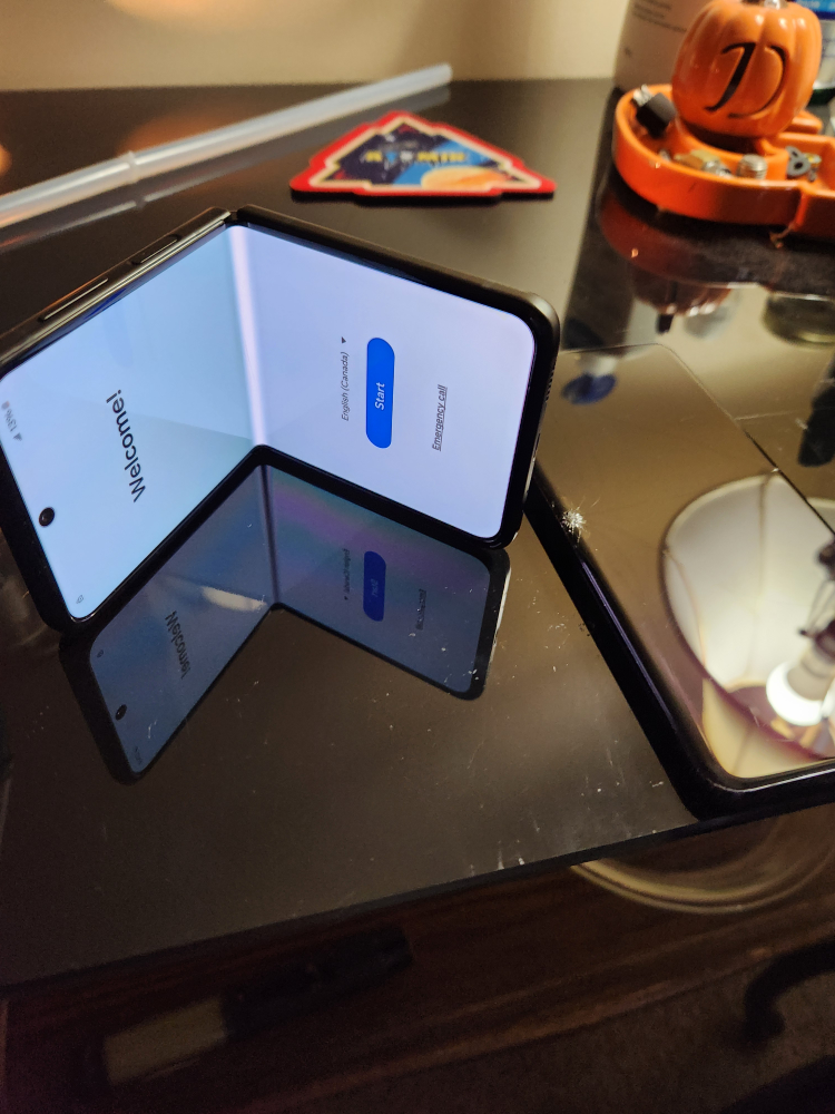 Samsung flip 3 128g (unlocked)