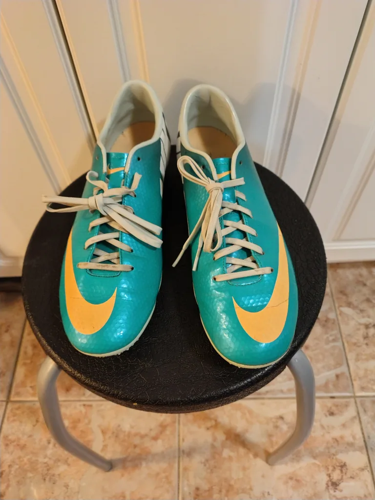 Nike Mercurial Victory VI Soccer Cleats - Size 9.5 us for women image indicator(2)