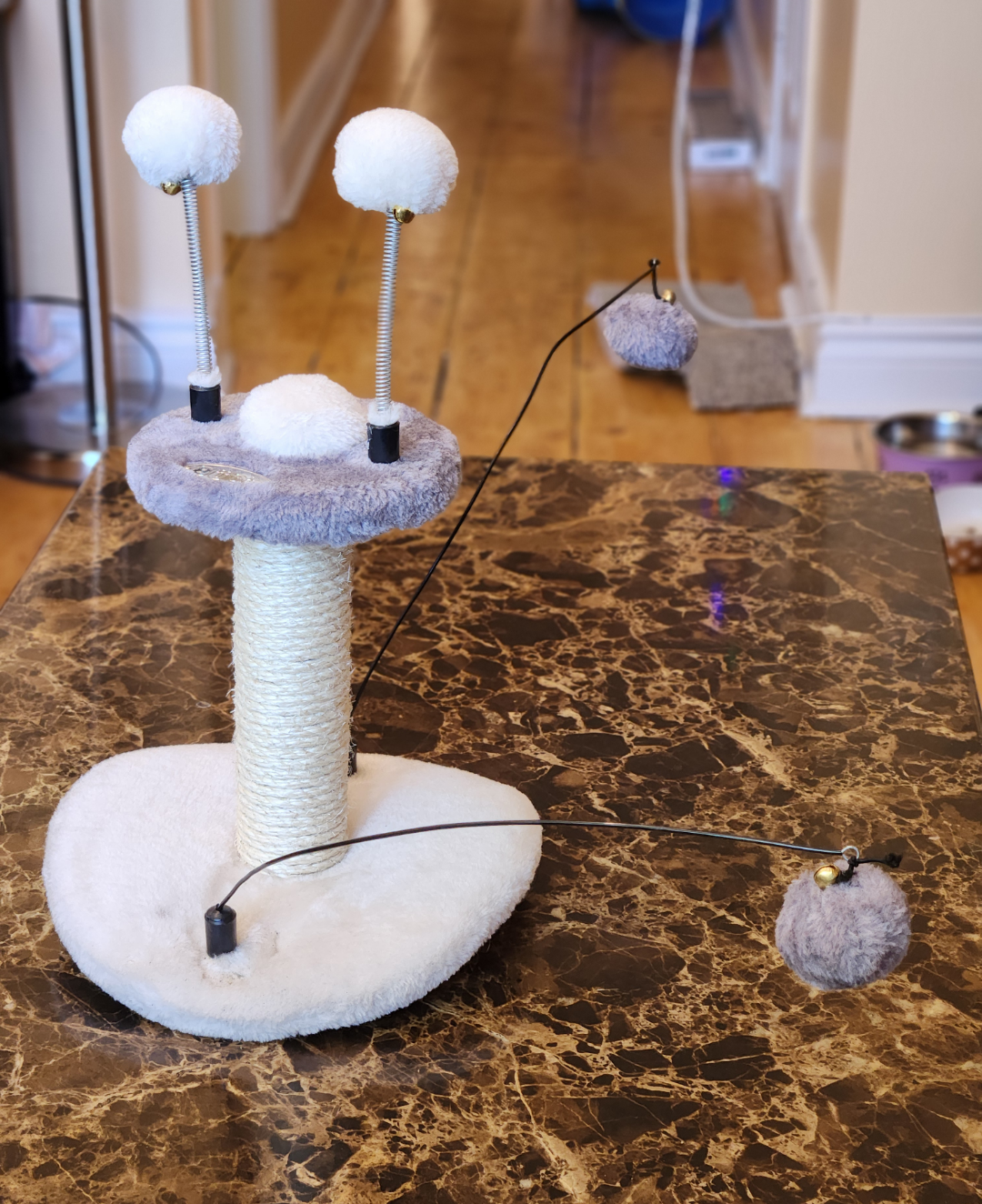 BUDZ Cat Scratcher & Interactive Cat Toy - photo 2
