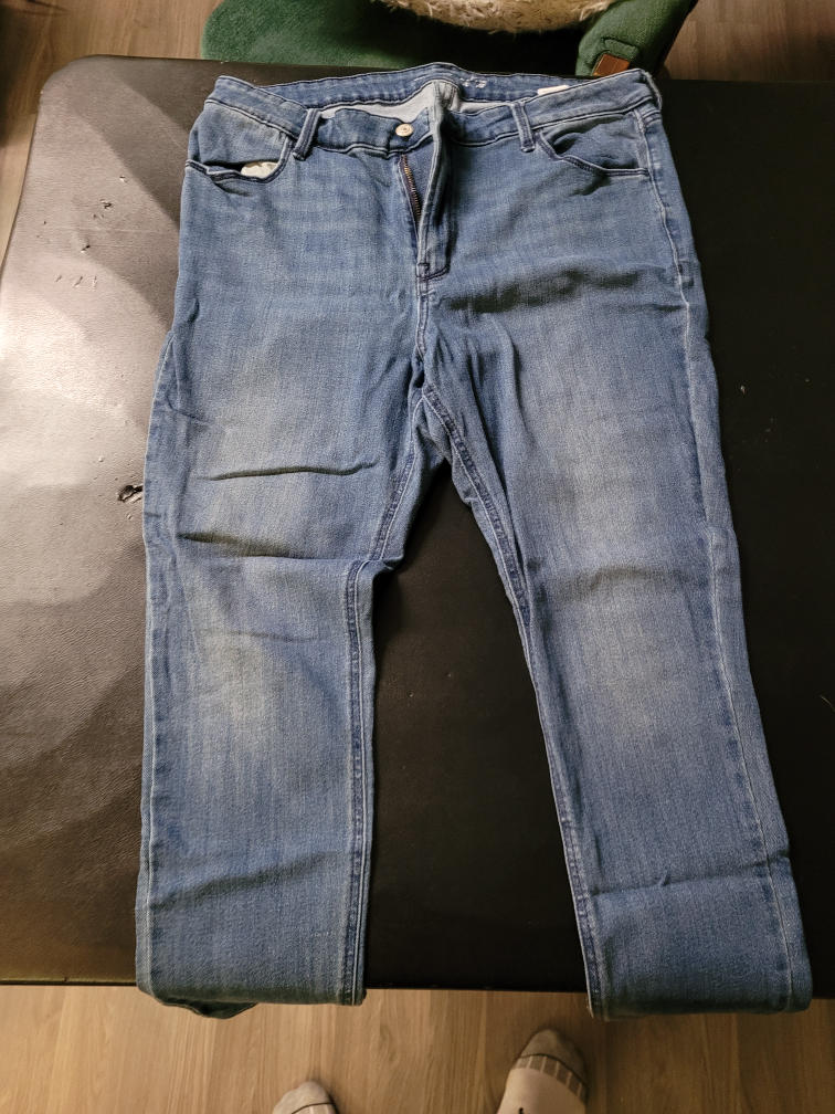 Old Navy Jeans - Size 16