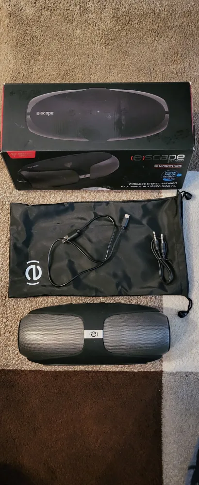 Portable Bluetooth Speaker thumbnail