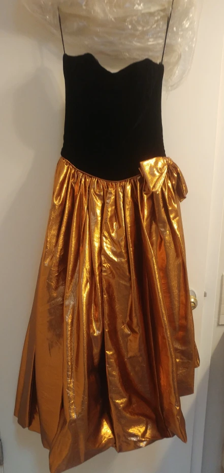 Vintage Dress - Graduation is Here!