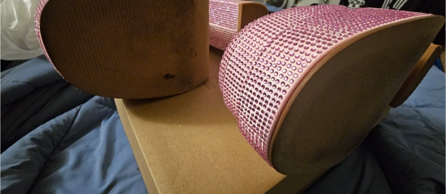 Steve Madden image indicator(5)