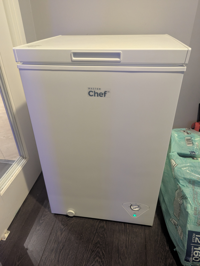 Chest freezer