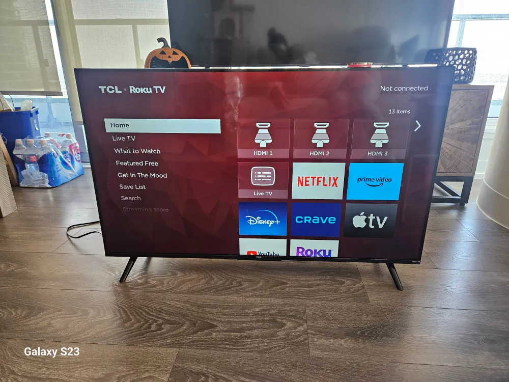 TCL Roku TV - 43" Smart TV UHD LED image indicator(4)