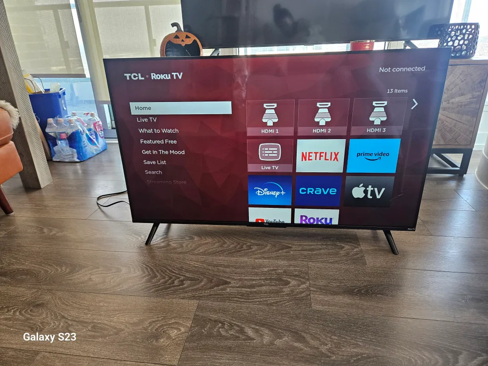 TCL Roku TV - 43" Smart TV UHD LED image indicator(6)