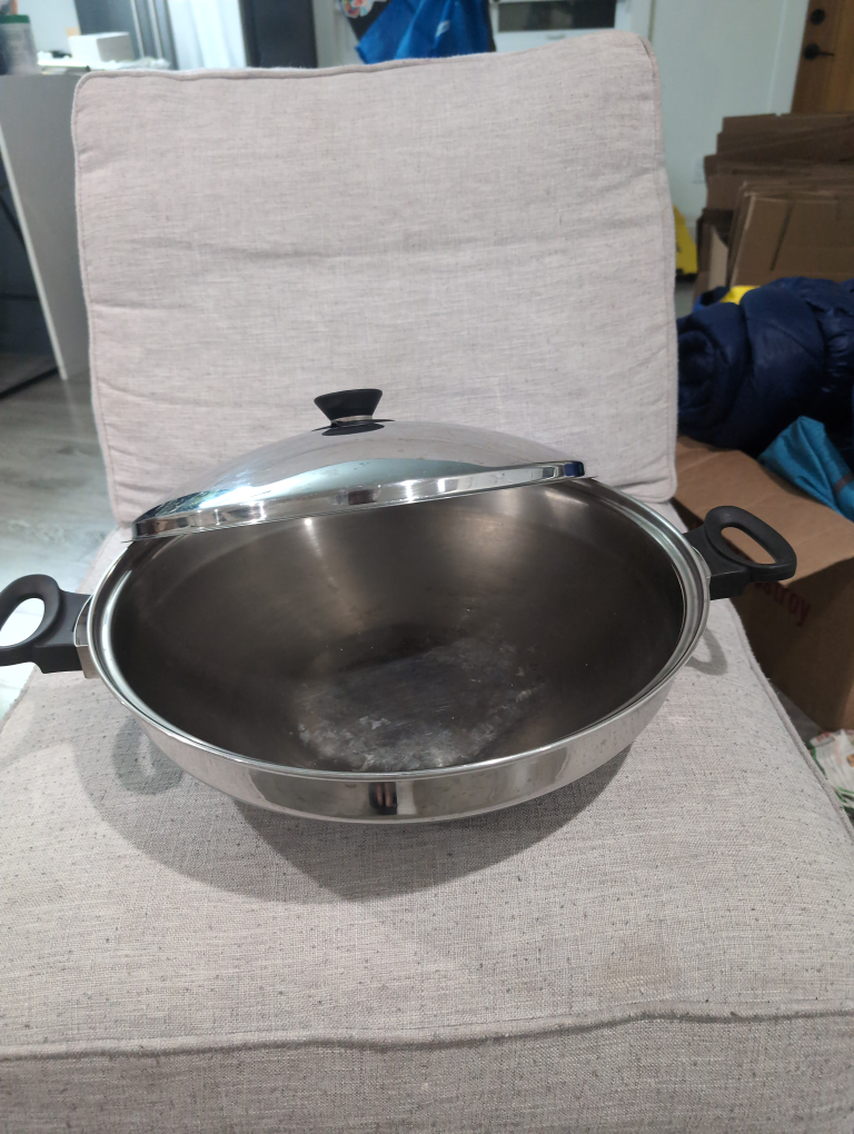 Stainless Steel Wok with Lid