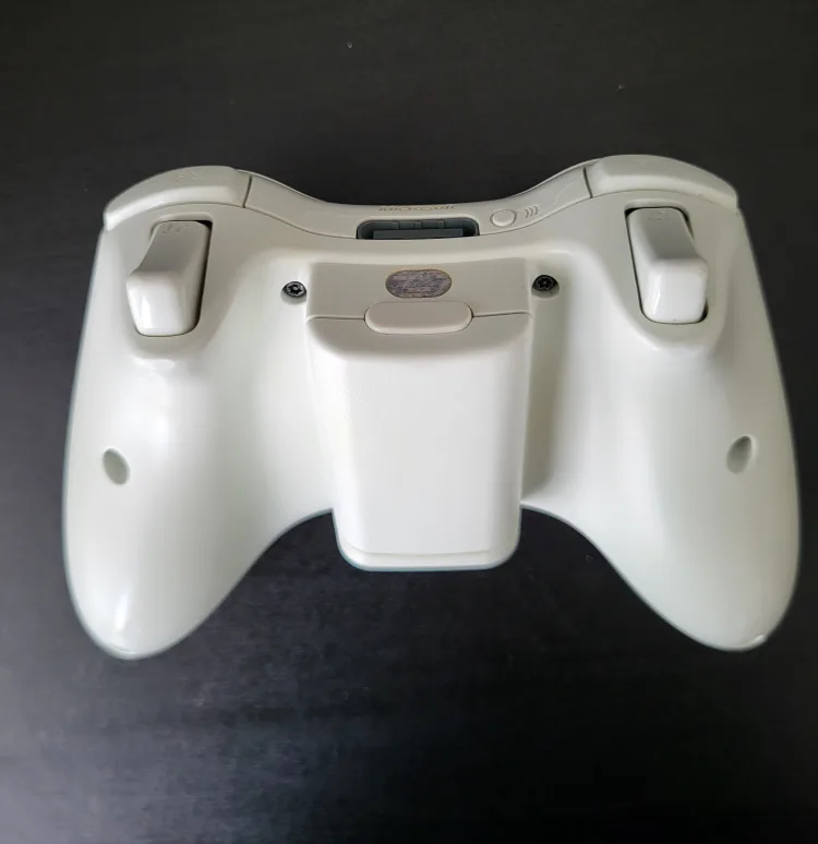 Xbox 360 Controller and A/V Cable image indicator(2)