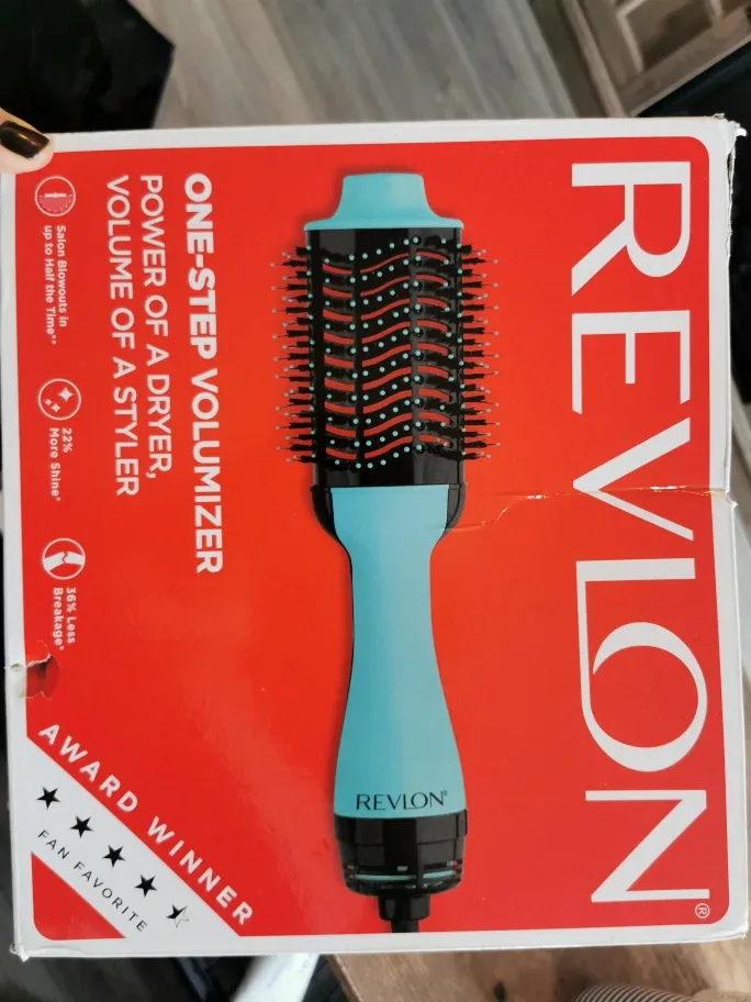 Revlon One-Step Volumizer and Ionic Hair Dryer image indicator(3)