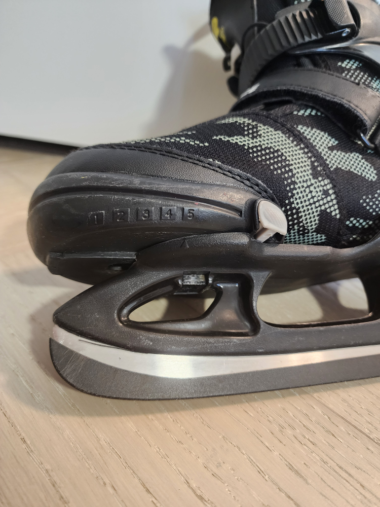 Adjustable Ice Skates for Kids:  Size US 1-5 - photo 4