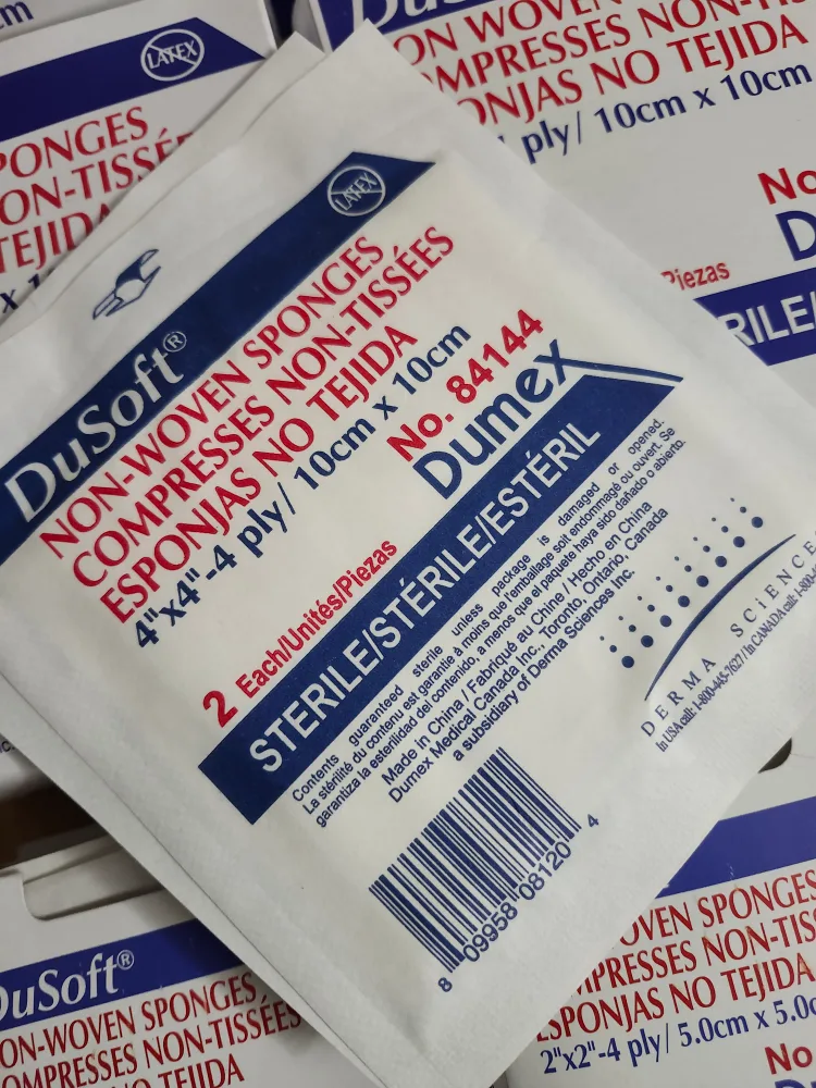 DuSoft Non-Woven Sterile Sponges large and small image indicator(3)