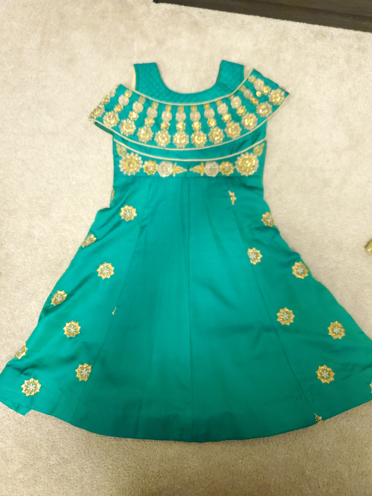 Girl's indian/pakistani suit with pant/ Dupatta - Size 22 - photo 2