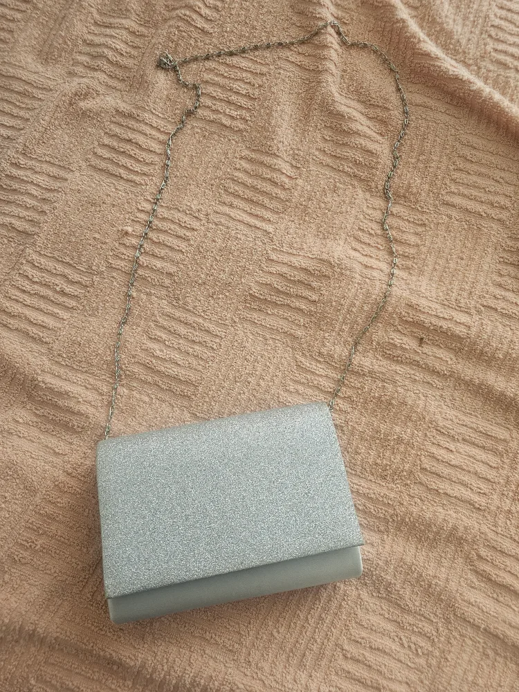 Silver Glitter Clutch Purse with Chain image indicator(4)