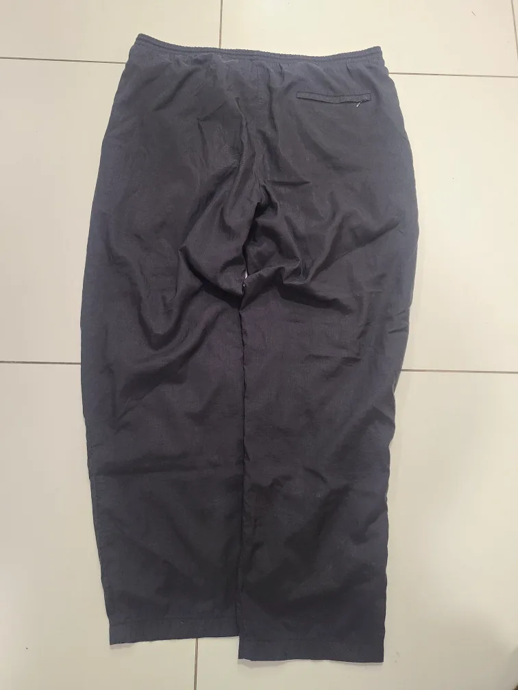 Vintages 90s Nike track pants size L image indicator(2)