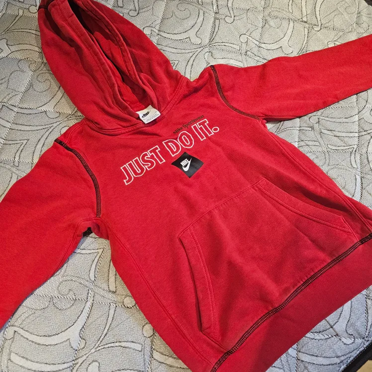Nike Sportswear Youth Red Hoodie Size Small image indicator(2)