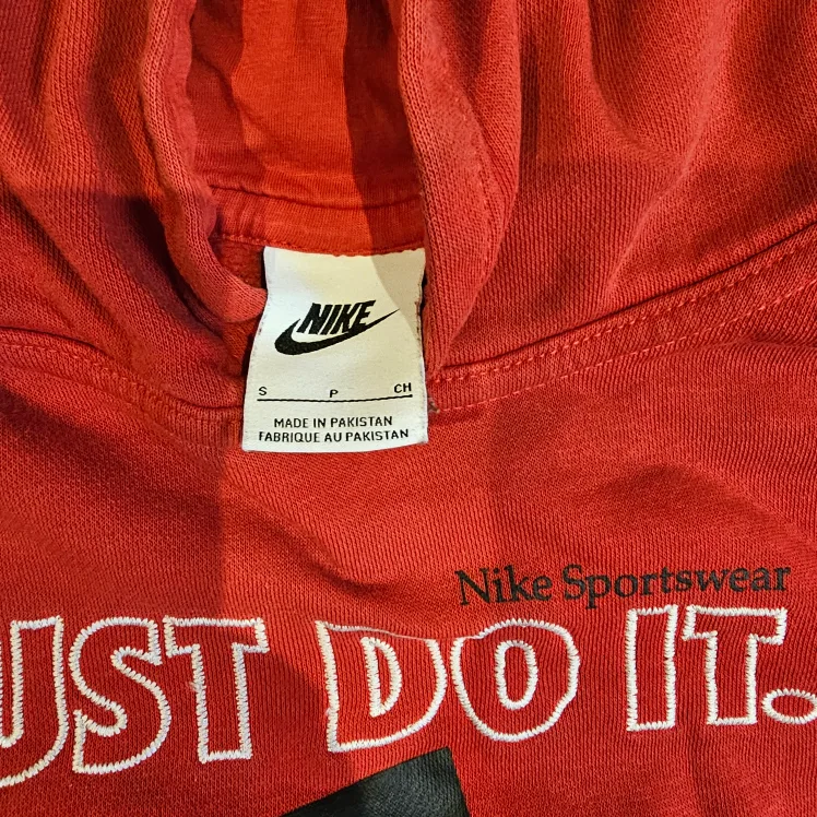 Nike Sportswear Youth Red Hoodie Size Small image indicator(3)