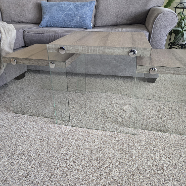 Set of 3 Nesting Coffee Tables with Glass Legs