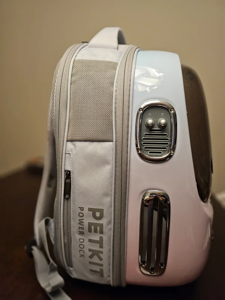 Pet Cat and Dog Backpack Pet Carrier image indicator(4)